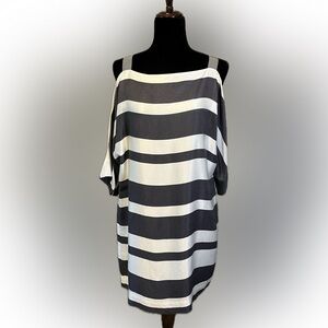 Trina Turk Cold Shoulder Shift Dress size M